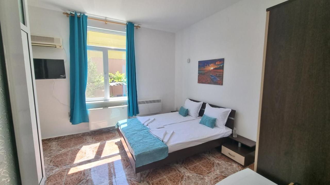 Къща За Гости Пиргос Burgas Exterior foto