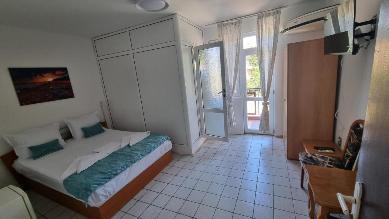 Къща За Гости Пиргос Burgas Exterior foto