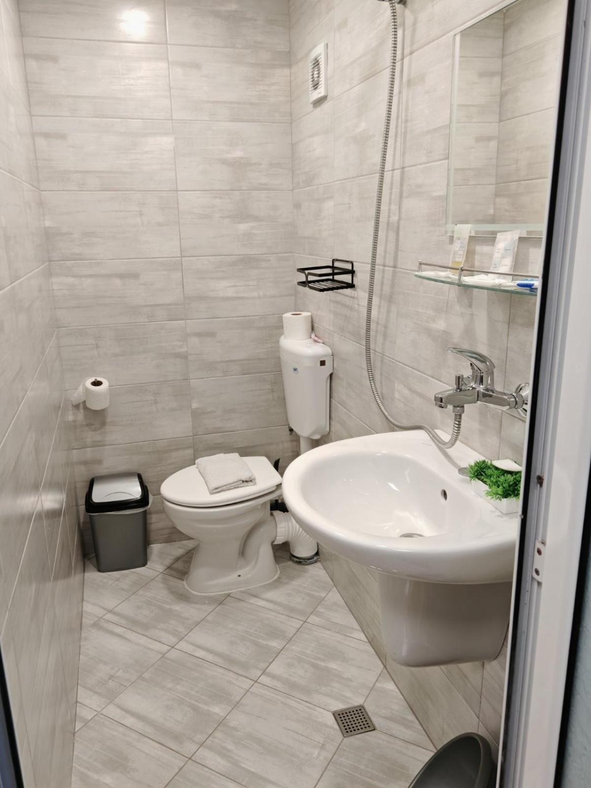 Къща За Гости Пиргос Burgas Exterior foto