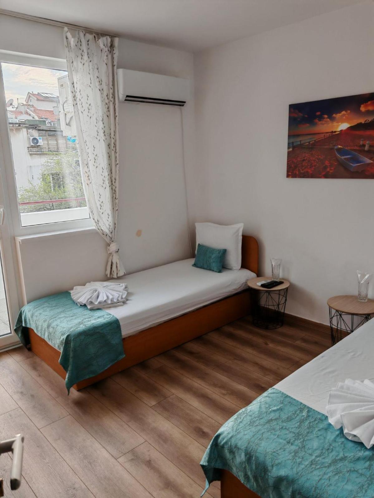 Къща За Гости Пиргос Burgas Exterior foto